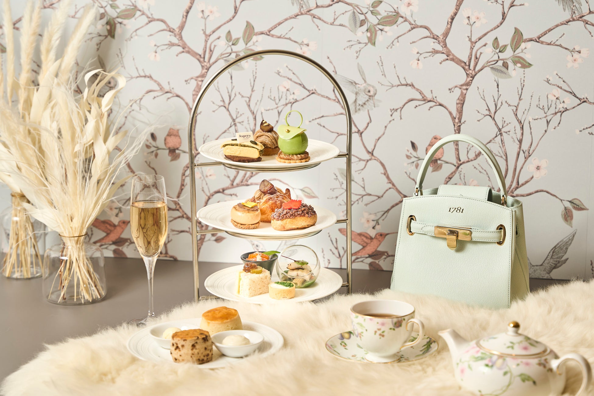 【ザ・リッツ・カールトン大阪】英国王室御用達ラグジュアリーブランド「Asprey（アスプレイ）」とのコラボレーションアフタヌーンティーを8月19日より開催