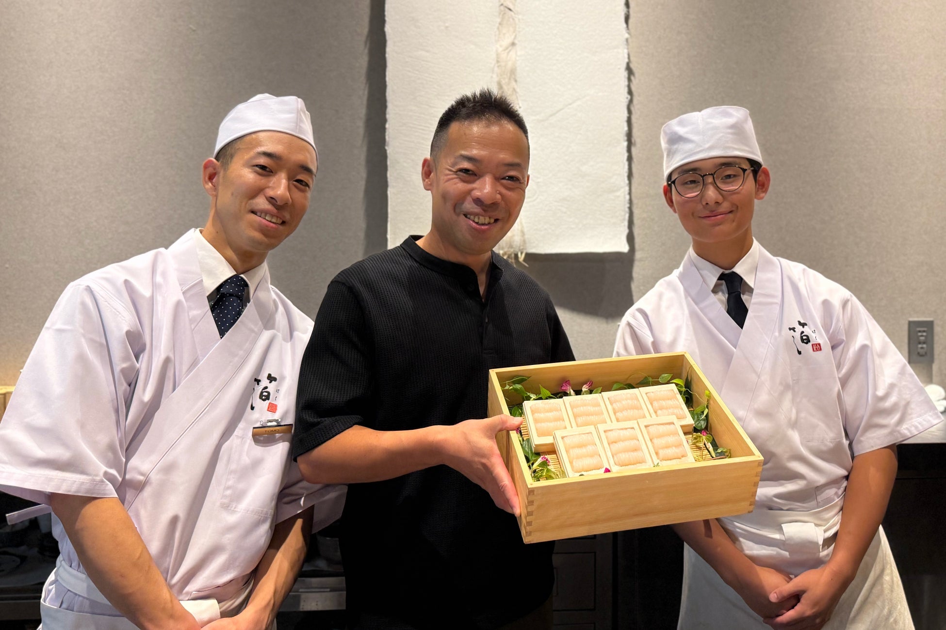 【HAKU 金澤じもの】「富山湾の宝石」と称される白えびを贅沢に味わう『白えびづくしコース』開催！ミシュラン星付き名店御用達「水文」の、一尾一尾手剥きした白えびを使用。8月12日～16日の5日間限定