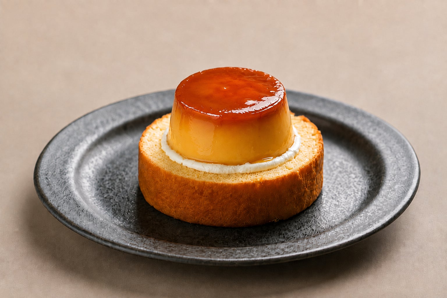 オンライン先行販売分がたった7分で完売。そのロールケーキは、まだ“土台”でした。