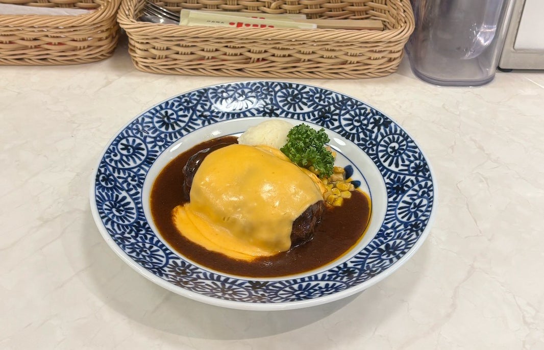 和クレープ専門店「たばねのし®」より、秋季限定「月見ブリュレ」と「キャラメルほうじ茶ラテ」が9月1日(火)から新登場!