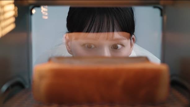 綾瀬はるかさん、本仕込の“もっちり”食感に思わず笑顔「本仕込」新TVCM ２０２６年９月１日（火）より全国で放映開始