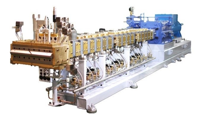 ”和漢”のツムラと”のど飴”の春日井製菓が共同開発！「ツムラ和漢の力のど飴 桔梗・甘草」新発売