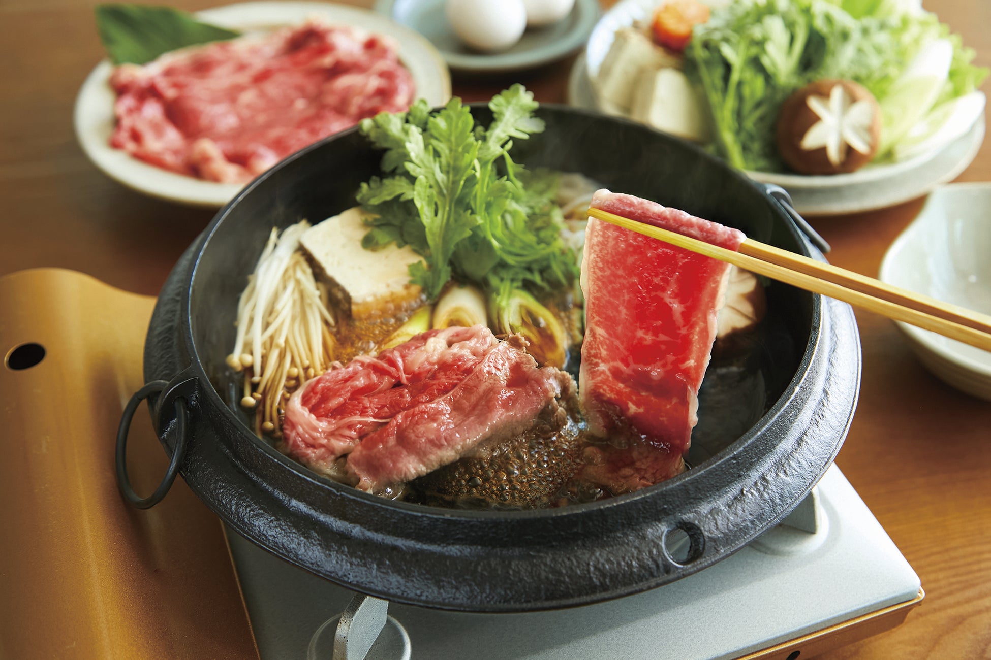最上階の中国料理「壺中天」オーシャンビューランチの定番「よくばりランチセット」がリニューアル フカヒレ入り餃子・マンゴプリンなど新メニュー登場｜沖縄・ラグナガーデンホテル