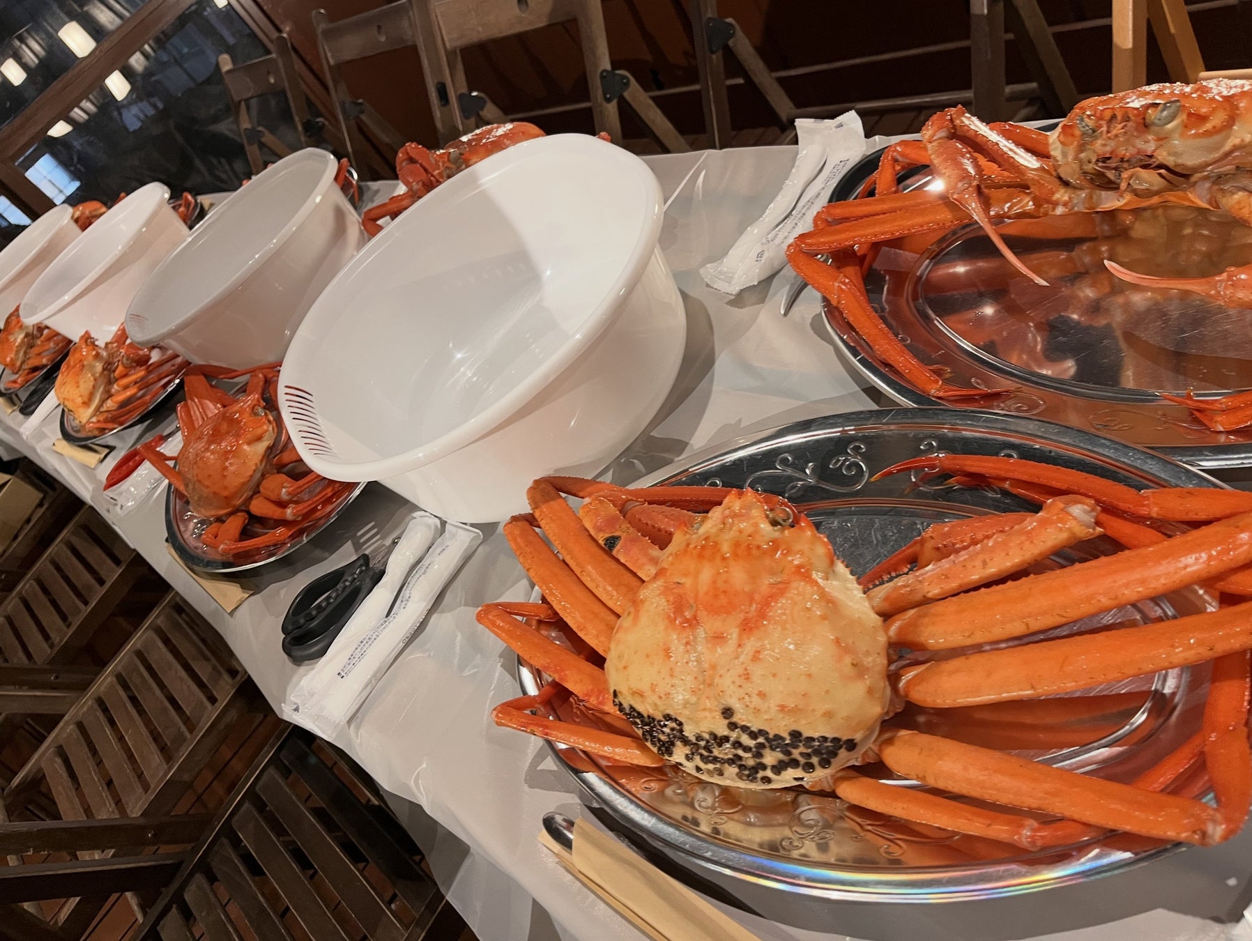 滋賀・大阪・愛知で800g以上の特大紅ズワイガニを味わう「カニ祭 冬の陣」開催決定